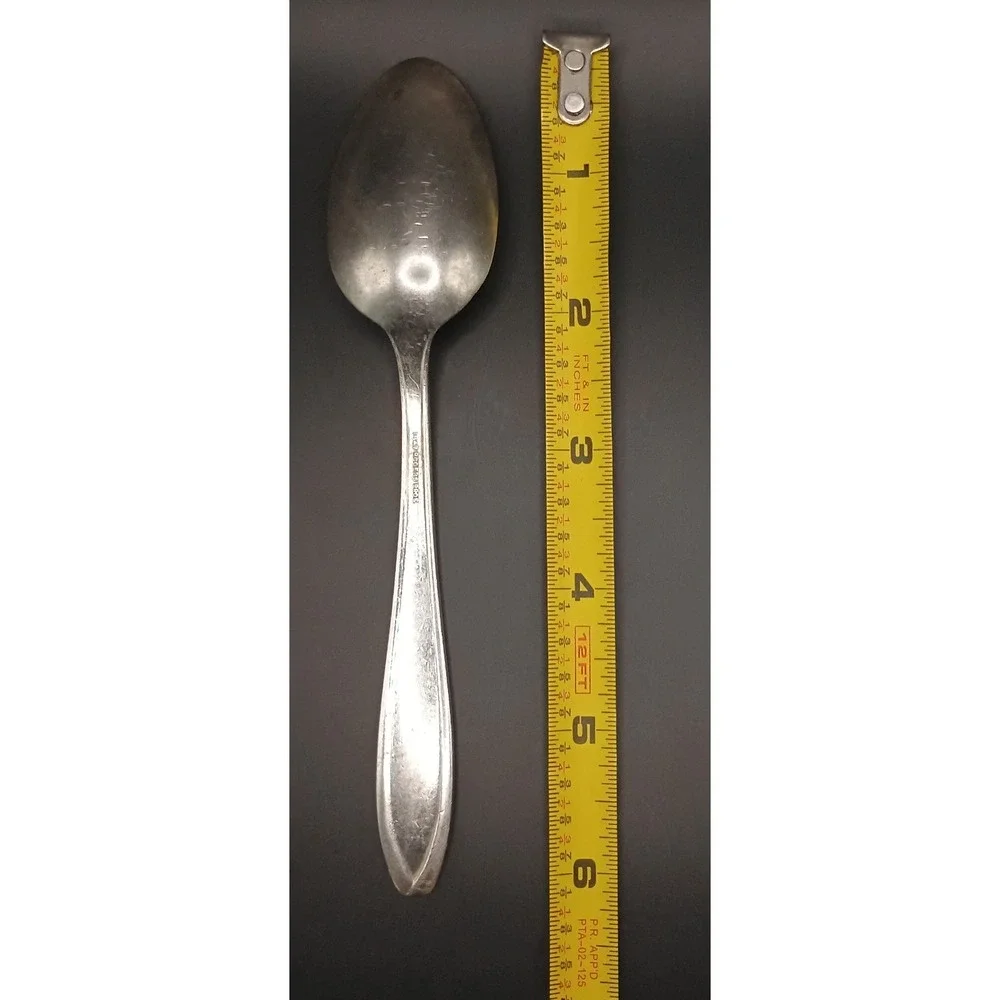 Silhouette (Silverplate, 1930) by International Silver - 1 piece